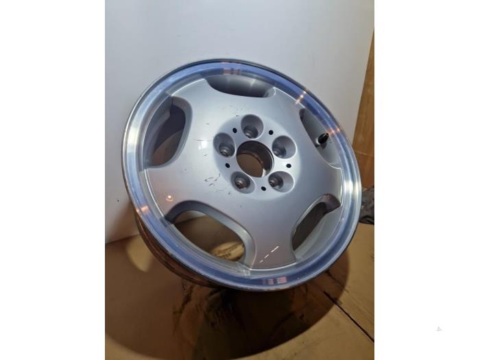 Llanta Mercedes CLK