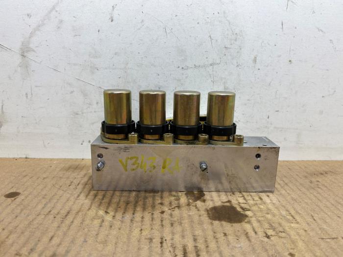 Bloque de válvulas hidráulico Mercedes SL