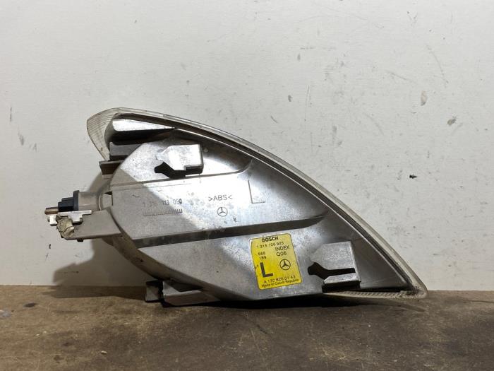 Feu clignotant gauche Mercedes SLK