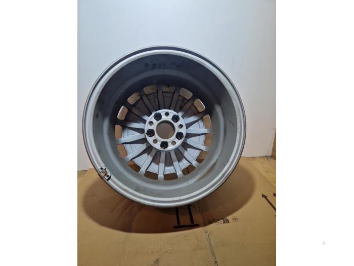 Llanta Mercedes SL