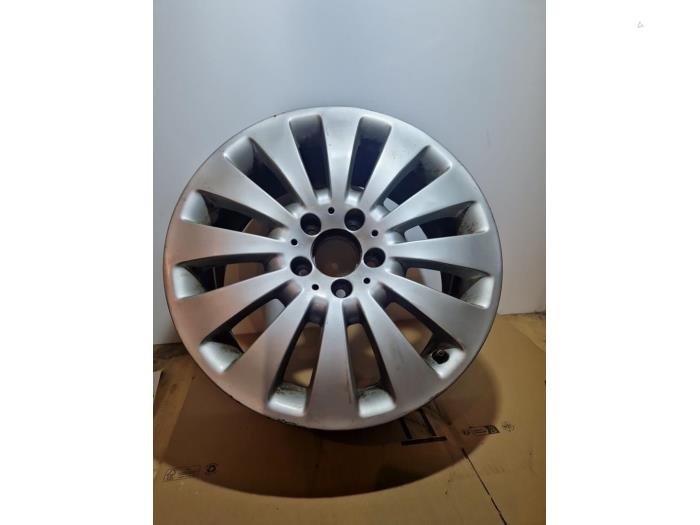 Llanta Mercedes C-Klasse