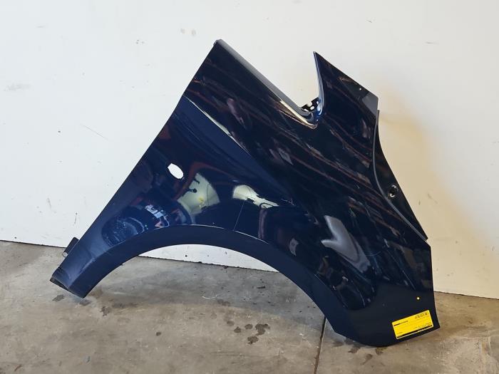 Scherm rechts-voor Mercedes Vito