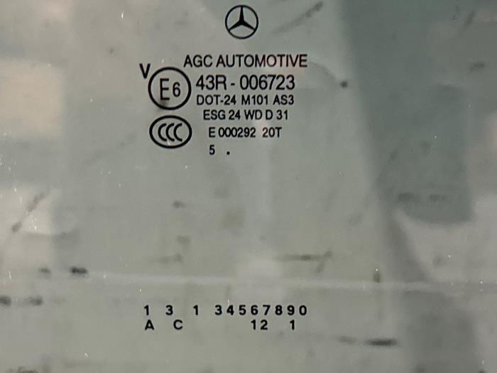 Rear door window 4-door door, rear right Mercedes B-Klasse