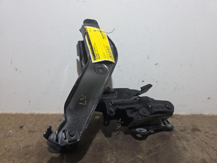Bonnet Hinge Mercedes CLA