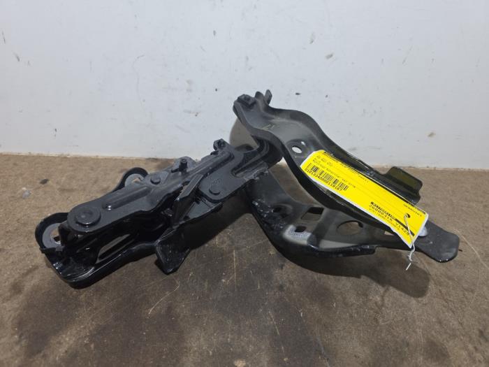Bonnet Hinge Mercedes CLA