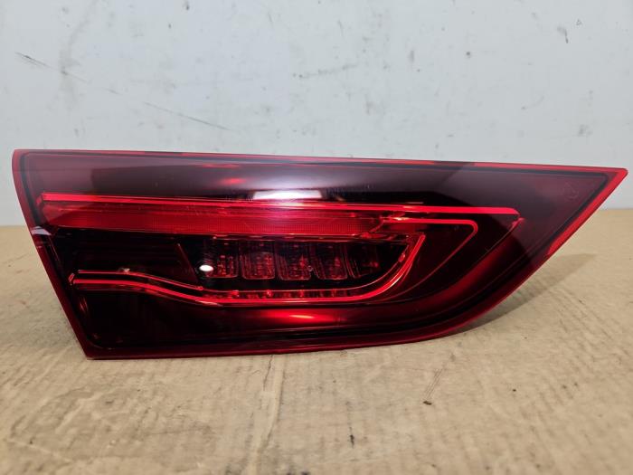 Feu arrière gauche Mercedes CLA