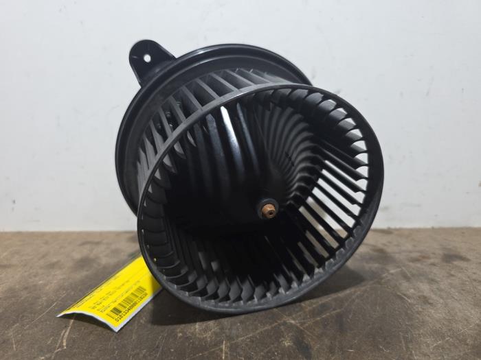 Moteur de ventilation chauffage Mercedes CLA