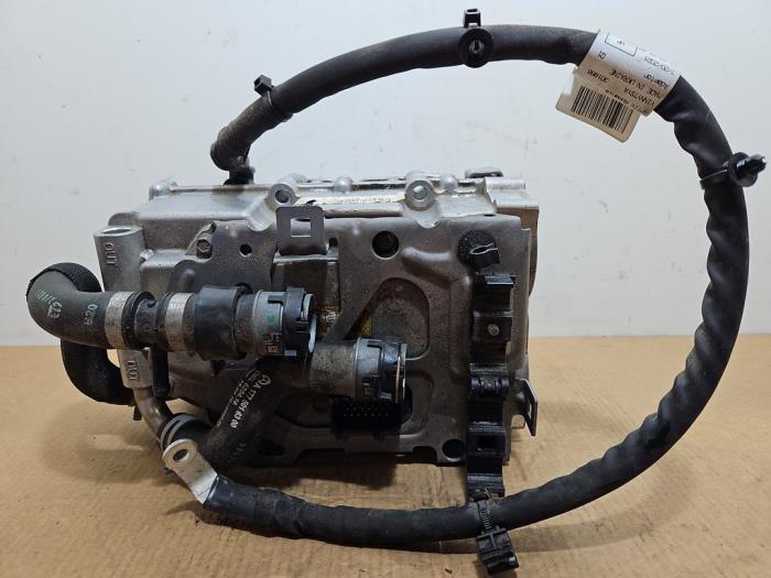 DC/CD convertisseur Mercedes CLA