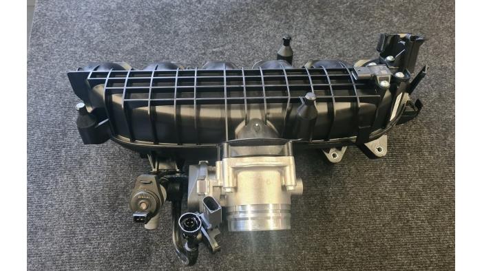 Nieuwe Spruitstuk Inlaat BMW 5 serie Touring (F11) 535i xDrive 24V TwinPower Turbo Prijs € 356,95 Inclusief btw aangeboden door Helmondse Motoren Revisie B.V.