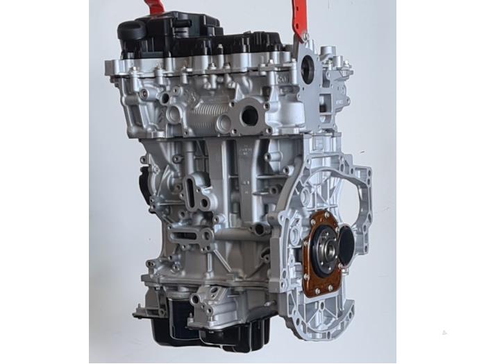 Motor van een Peugeot 2008 (CU) 1.2 12V e-THP PureTech 130 2017