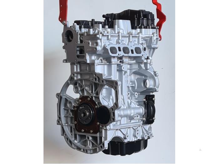 Motor van een Peugeot 2008 (CU) 1.2 12V e-THP PureTech 130 2017