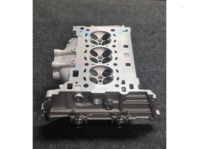 Cilinderkop van een Ford EcoSport (JK8) 1.0 EcoBoost 12V 125 2015