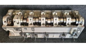 Nieuwe Cilinderkop Volkswagen Multivan T5 (7E/7HC/7HF/7HM) 2.5 TDi 4Motion Prijs € 1.633,50 Inclusief btw aangeboden door Helmondse Motoren Revisie B.V.