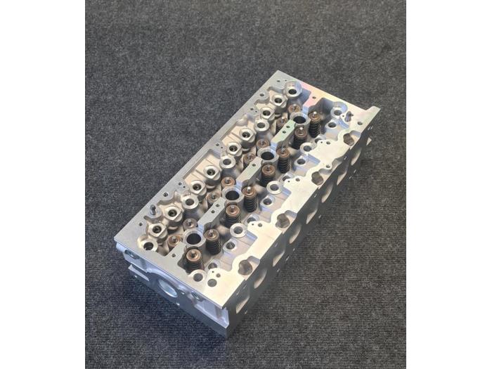 Cilinderkop van een MAN TGE 2.0 TDI 4x4 2018