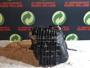 Gebruikte Inlaatspruitstuk BMW 1-Serie Prijs € 70,00 Margeregeling aangeboden door Demontagebedrijf Noord-Holland