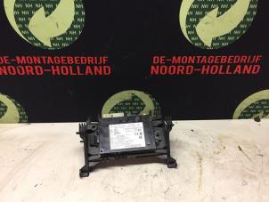 Gebruikte Radio module Mercedes C-Klasse Prijs € 70,00 Margeregeling aangeboden door Demontagebedrijf Noord-Holland