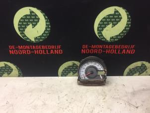 Gebruikte Kilometerteller KM Toyota Aygo Prijs € 40,00 Margeregeling aangeboden door Demontagebedrijf Noord-Holland