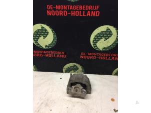 Gebruikte Motorsteun Volkswagen Passat Variant 4Motion (3C5) 3.2 FSI V6 32V Prijs op aanvraag aangeboden door Demontagebedrijf Noord-Holland