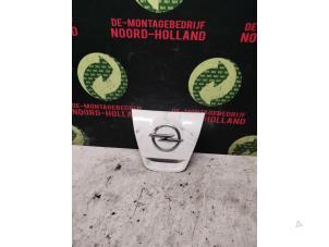 Gebruikte Handgreep Achterklep Opel Astra Prijs € 25,00 Margeregeling aangeboden door Demontagebedrijf Noord-Holland