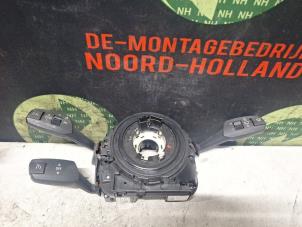 Gebruikte Combischakelaar Stuurkolom BMW 1-Serie Prijs € 80,00 Margeregeling aangeboden door Demontagebedrijf Noord-Holland