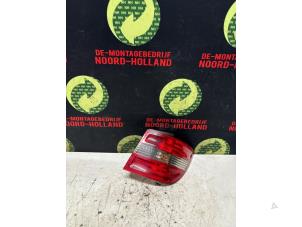 Gebruikte Achterlicht rechts Mercedes B-Klasse Prijs € 40,00 Margeregeling aangeboden door Demontagebedrijf Noord-Holland