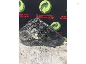 Gebruikte Raammechaniek 4Deurs rechts-achter Ford Fiesta Prijs € 30,00 Margeregeling aangeboden door Demontagebedrijf Noord-Holland