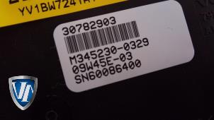 Gebruikte Chaufage Bedieningspaneel Volvo V70 (BW) 2.4 D 20V Prijs € 48,34 Inclusief btw aangeboden door Vollux Carparts B.V.