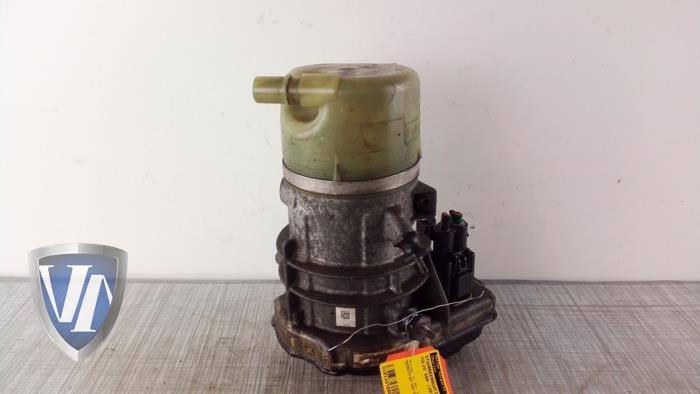 Gebruikte Pomp Servo Volvo S60 II (FS) 2.0 D3 20V Prijs € 72,54 Inclusief btw aangeboden door Vollux Carparts B.V.