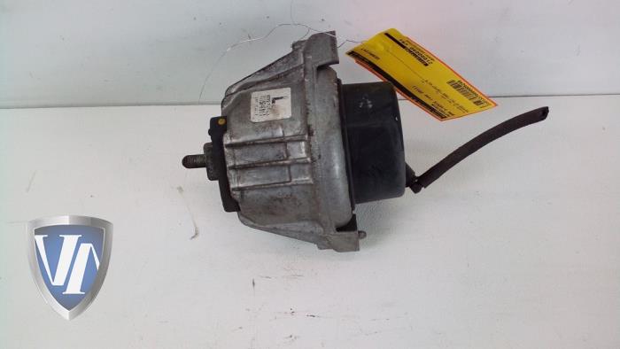 Gebruikte Motorsteun BMW 3 serie (E90) 320d 16V Prijs € 18,15 Inclusief btw aangeboden door Vollux Carparts B.V.