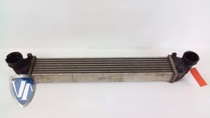 Gebruikte Intercooler Mercedes B (W245) 2.0 B-200 CDI 16V Prijs € 54,45 Inclusief btw aangeboden door Vollux Carparts B.V.
