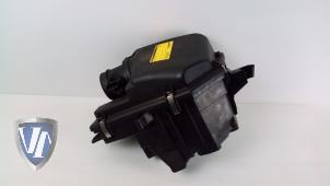 Gebruikte Luchtfilterhuis Volvo XC90 I 2.4 D5 20V Prijs € 78,65 Inclusief btw aangeboden door Vollux Carparts B.V.