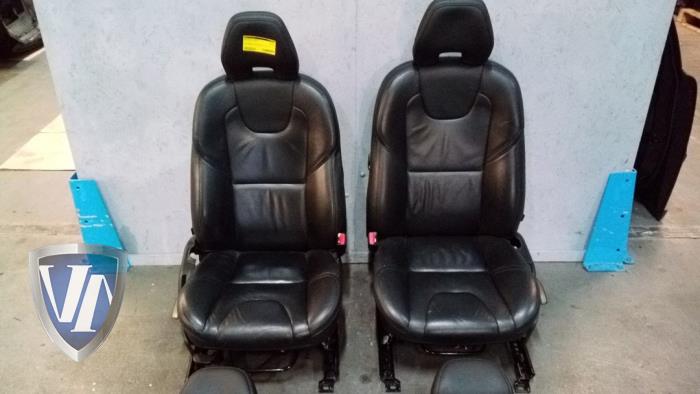 Volvo V40 Bekleding Sets (compleet) voorraad | Onderdelenlijn.nl