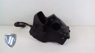 Gebruikte Luchtfilterhuis BMW 3 serie (E90) 320d 16V Prijs € 48,40 Inclusief btw aangeboden door Vollux Carparts B.V.