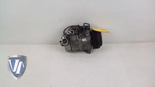 Gebruikte Pomp Airco BMW 1 serie (E81) 123d 16V . Prijs € 78,65 Inclusief btw aangeboden door Vollux Carparts B.V.