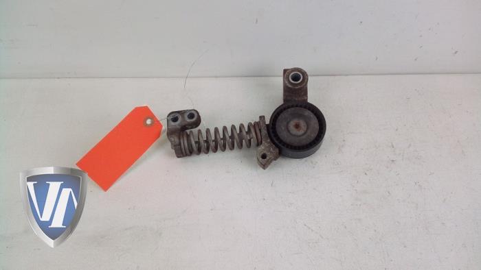 Gebruikte Spanner multiriem Volvo V40 (MV) 2.0 D2 16V Prijs € 24,20 Inclusief btw aangeboden door Vollux Carparts B.V.