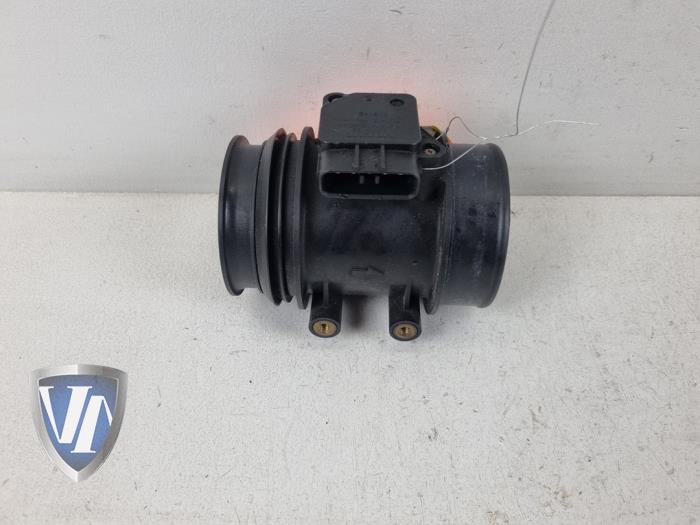 Gebruikte Luchtmassameter Volvo V70 (SW) 2.4 20V 170 Prijs € 60,50 Inclusief btw aangeboden door Vollux Carparts B.V.