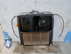 Gebruikte Schuifdak Glas Volvo XC90 I 2.9 T6 24V Prijs € 151,25 Inclusief btw aangeboden door Vollux Carparts B.V.