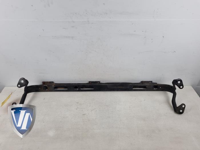 Gebruikte Frontdeel steun Volvo C30 (EK/MK) 1.6 D 16V Prijs € 90,75 Inclusief btw aangeboden door Vollux Carparts B.V.