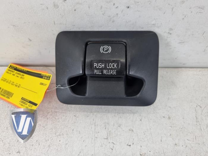 Gebruikte Handrem schakelaar Volvo V60 I (FW/GW) 1.6 DRIVe Prijs € 30,25 Inclusief btw aangeboden door Vollux Carparts B.V.