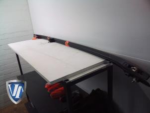 Gebruikte Dakrail set BMW 3 serie Touring (E91) 318i 16V Prijs € 121,00 Inclusief btw aangeboden door Vollux Carparts B.V.