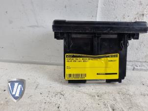 Gebruikte Display Multi Media regelunit Volvo V50 (MW) 1.6 D2 16V Prijs € 50,00 Margeregeling aangeboden door Vollux Carparts B.V.