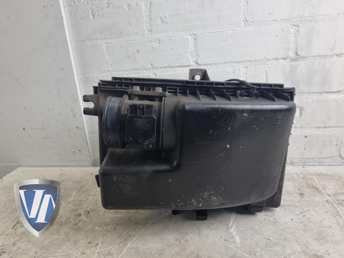 Gebruikte Luchtfilterhuis Volvo V70 (SW) 2.4 20V 170 Prijs € 48,40 Inclusief btw aangeboden door Vollux Carparts B.V.