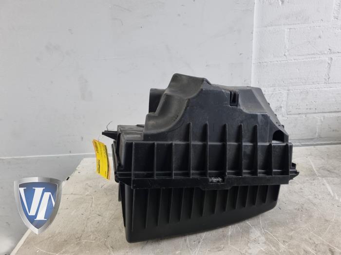 Gebruikte Luchtfilterhuis Volvo XC90 I 2.9 T6 24V Prijs € 48,40 Inclusief btw aangeboden door Vollux Carparts B.V.