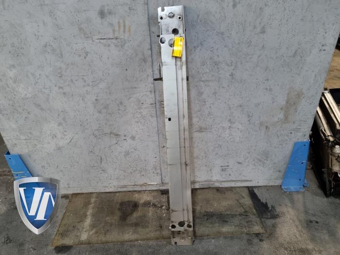Gebruikte Frontbalk Volvo XC90 I 2.9 T6 24V Prijs € 71,39 Inclusief btw aangeboden door Vollux Carparts B.V.