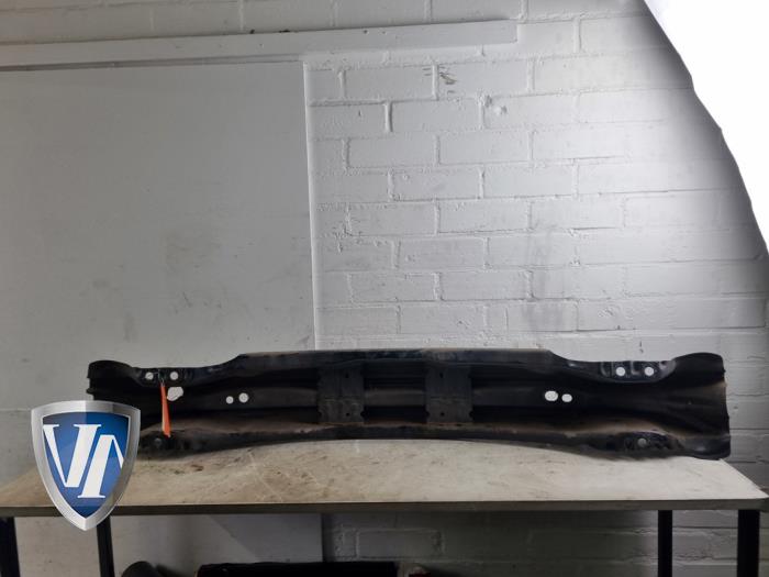 Gebruikte Bumperframe achter Volvo V40 (MV) 1.6 D2 Prijs € 90,75 Inclusief btw aangeboden door Vollux Carparts B.V.