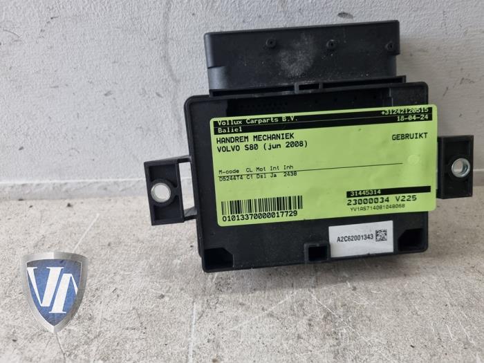 Gebruikte Handrem Mechaniek Volvo S80 (AR/AS) 2.4 D5 20V 180 Prijs € 48,40 Inclusief btw aangeboden door Vollux Carparts B.V.
