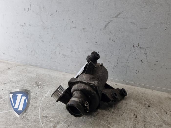 Gebruikte Waterpomp BMW 3 serie Touring (E91) 320i 16V Prijs € 151,25 Inclusief btw aangeboden door Vollux Carparts B.V.