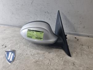 Gebruikte Buitenspiegel rechts BMW 3 serie (E90) 318i 16V Prijs € 54,45 Inclusief btw aangeboden door Vollux Carparts B.V.