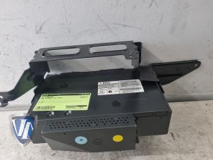 Gebruikte CD Wisselaar BMW 1 serie (E87/87N) 118i 16V Prijs € 99,99 Margeregeling aangeboden door Vollux Carparts B.V.