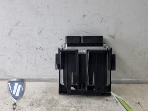 Gebruikte Computer Motormanagement BMW 1 serie (F20) 118d 2.0 16V Prijs € 175,00 Margeregeling aangeboden door Vollux Carparts B.V.